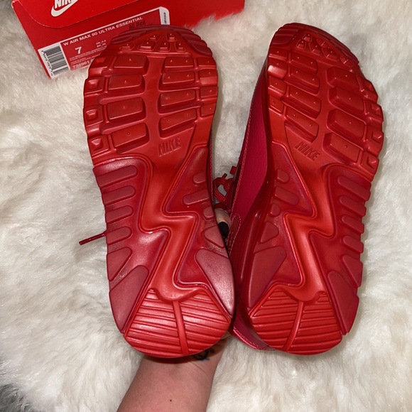 Red Air Max 90 Ultra Essential - Picture 6 of 6